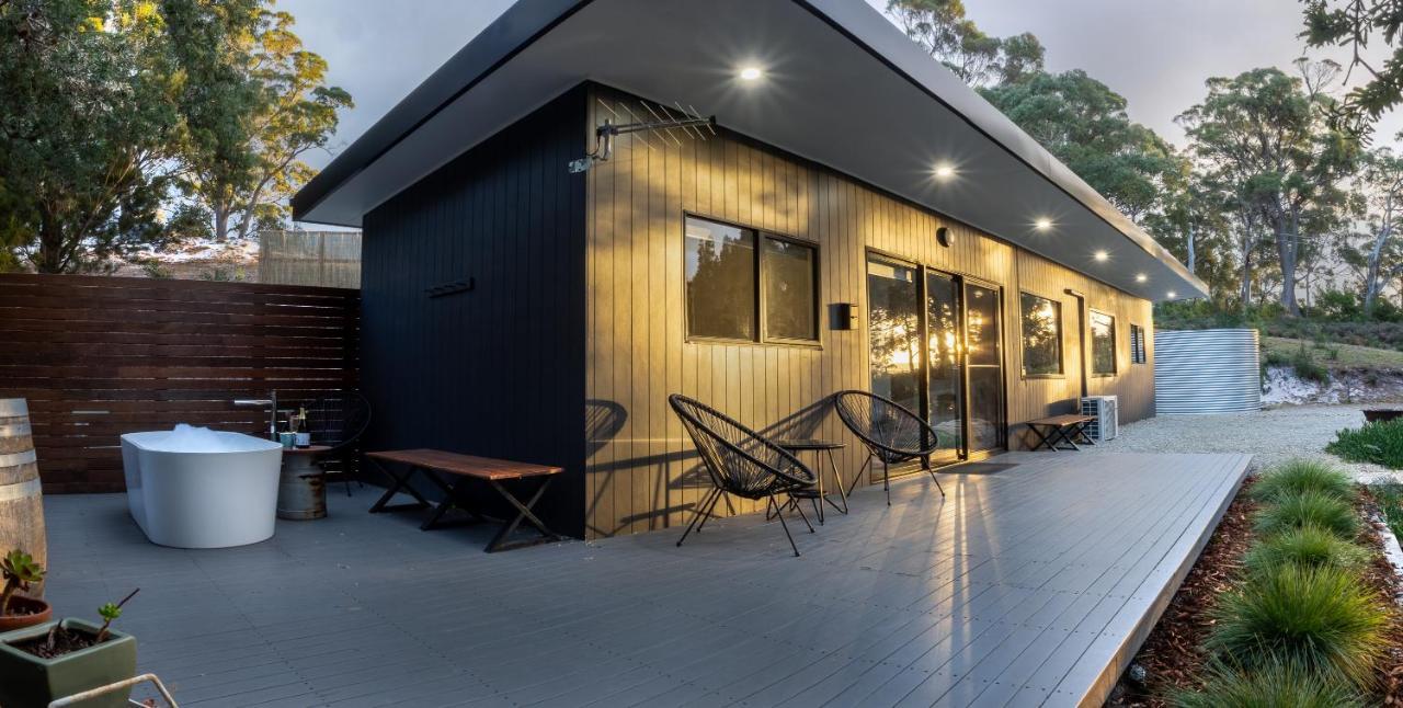Simpsons Bay Blyth Retreat, Bruny Islandヴィラ エクステリア 写真