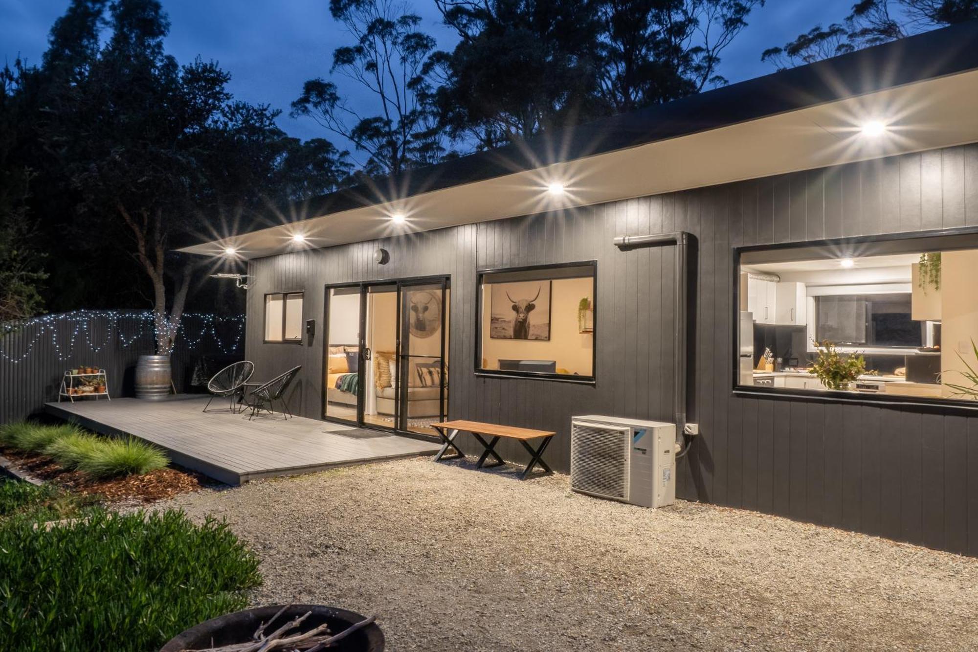 Simpsons Bay Blyth Retreat, Bruny Islandヴィラ エクステリア 写真